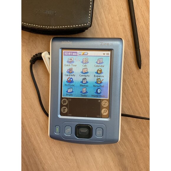 PalmOne Zire 31 Handheld PDA With Stylus Case Charger & Desktop Software CD - Picture 2 of 4